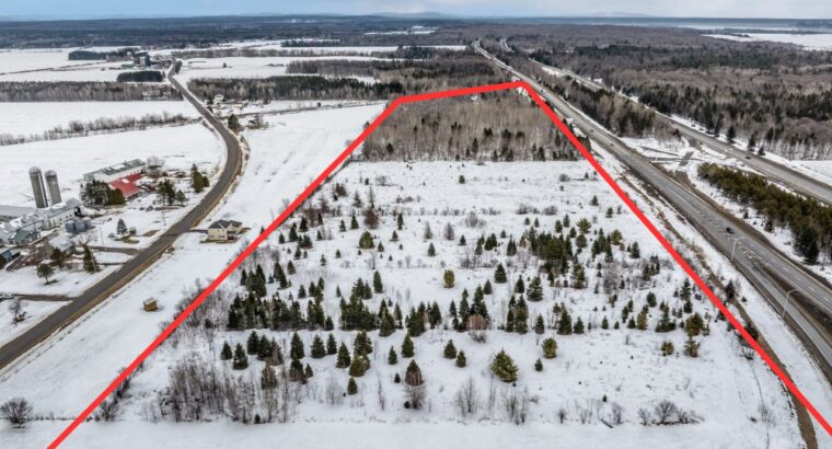 Deschambault-Grondines (Cap.-Ntl) :Fermette 34 acr