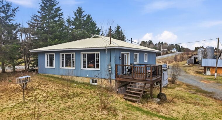 Beaulac-Garthy (Chaudière-Appalaches) : Ferme