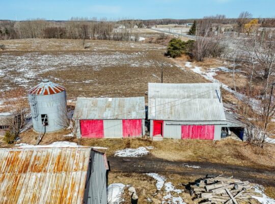 St-David (Montérégie) : Fermette – terre 30 acres