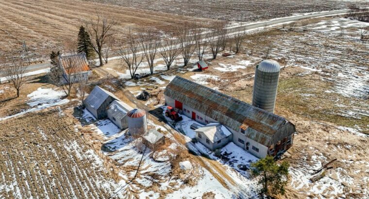 St-David (Montérégie) : Fermette – terre 30 acres