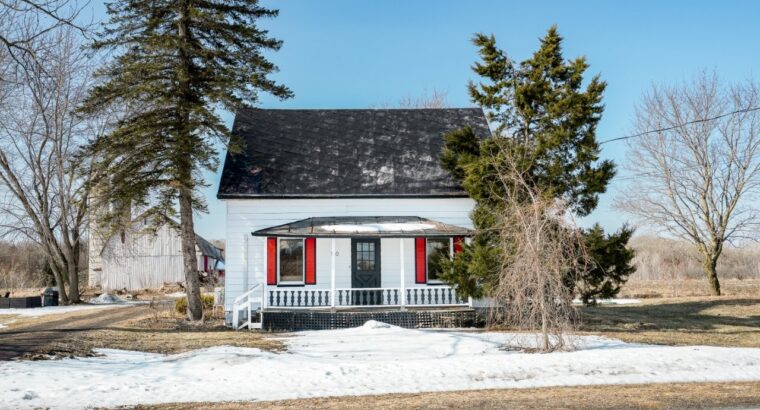 St-David (Montérégie) : Fermette – terre 30 acres