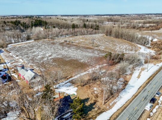 St-David (Montérégie) : Fermette – terre 30 acres