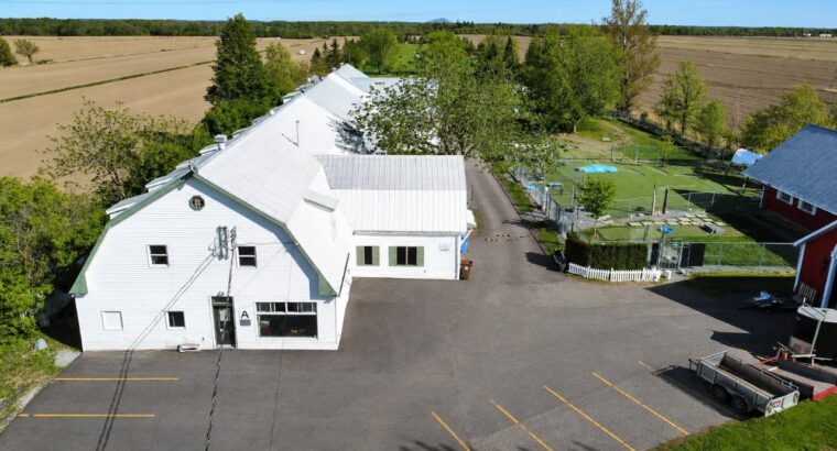 St-Basile-le-Grand : Domaine Canin et équestre