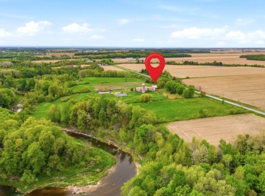 St-David (Montérégie) : Fermette, terre, 30 acres