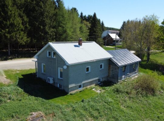 Weedon (Estrie) : Maison de campagne de 3 chambres