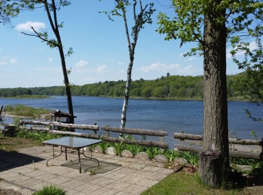 Drummondville (Ctre-Québec) : Maison au bord eau