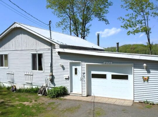Drummondville (Ctre-Québec) : Maison au bord eau