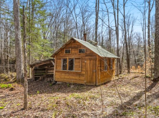 Stoke (Estrie) : Domaine forestier de 54,19 acres