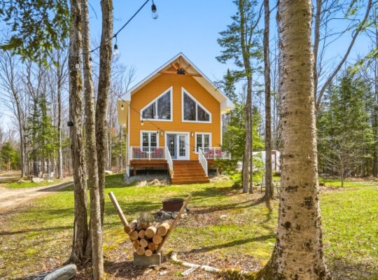 Stoke (Estrie) : Domaine forestier de 54,19 acres