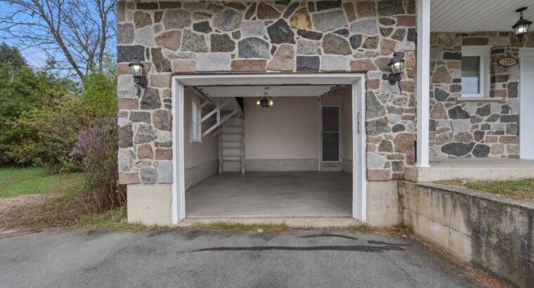 Acton Vale (Montérégie) Maison 3 chambres, garage