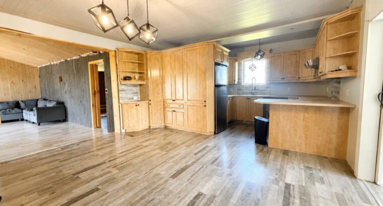 Thetford Mines: Ferme 159 acres, 59 acres culture