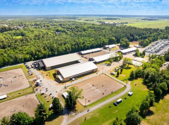 Bécancour (Ctre-du-Qc) : Complexe équestre Golf