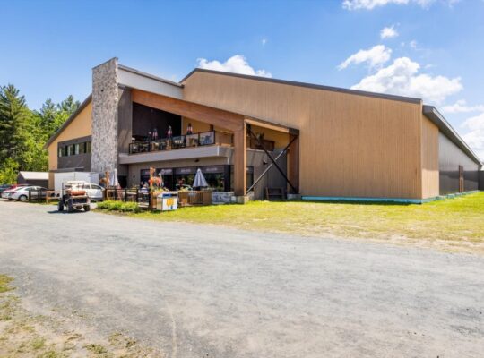 Bécancour (Ctre-du-Qc) : Complexe équestre Golf