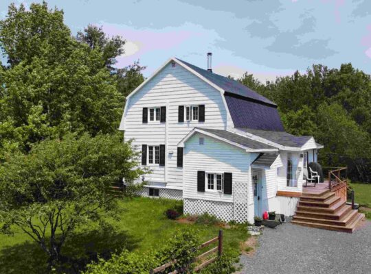 St-Léonard-d’Aston (Centre-du-Québec) : Fermette