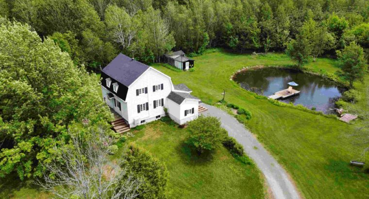 St-Léonard-d’Aston (Centre-du-Québec) : Fermette