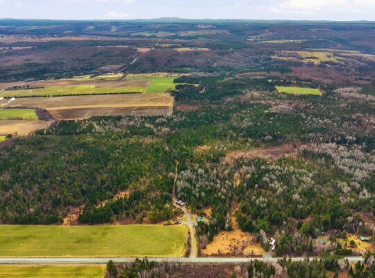 Wotton (Estrie) :Domaine chasse et pêche 101 acres