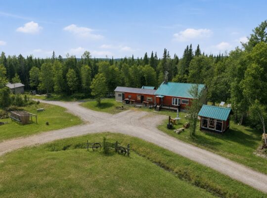 Wotton (Estrie) :Domaine chasse et pêche 101 acres