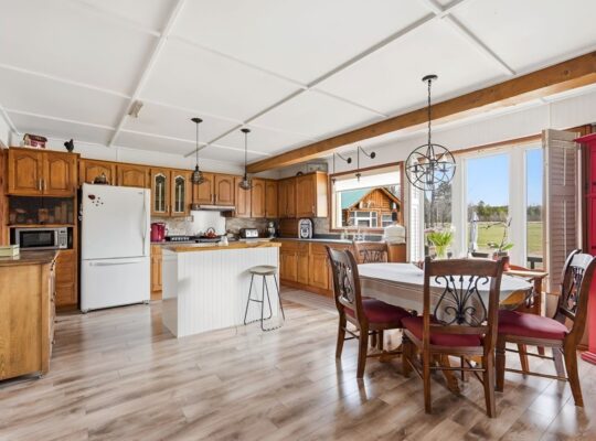 Wotton (Estrie) :Domaine chasse et pêche 101 acres