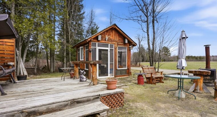 Wotton (Estrie) :Domaine chasse et pêche 101 acres