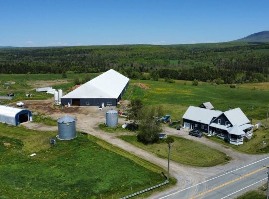 St-Camille : Ferme de chèvres laitières 158 acres