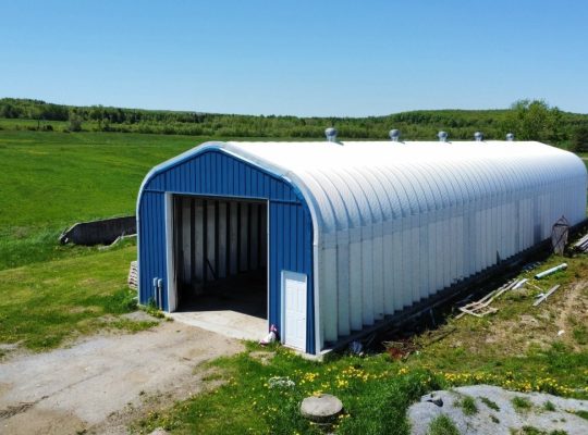 St-Camille : Ferme de chèvres laitières 158 acres
