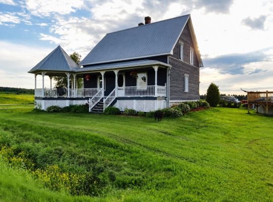 St-Camille : Ferme de chèvres laitières 158 acres