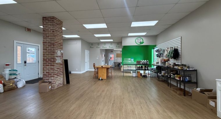 Val-des-Sources (Estrie) : Immeuble commercial