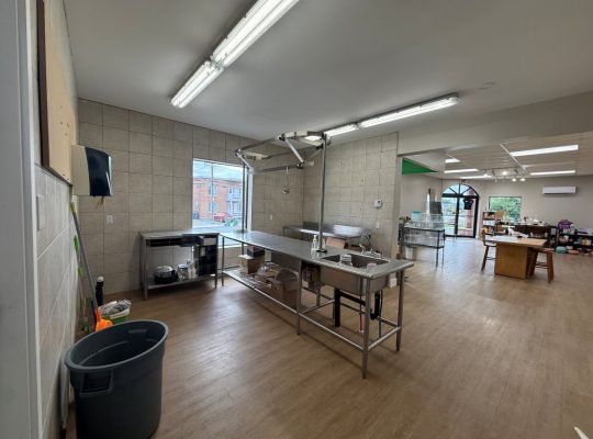 Val-des-Sources (Estrie) : Immeuble commercial