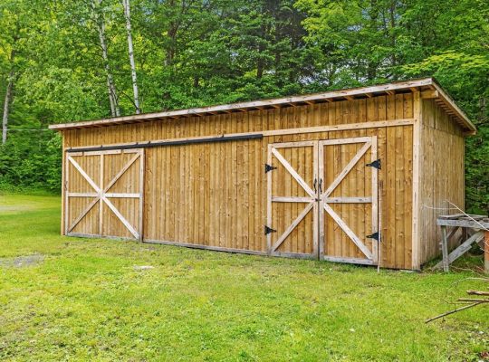 Ste-Marguerite-du-Lac-Masson (Laurentides) : Terre