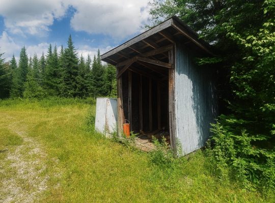 Milan (Estrie) : Terre à bois et chasse