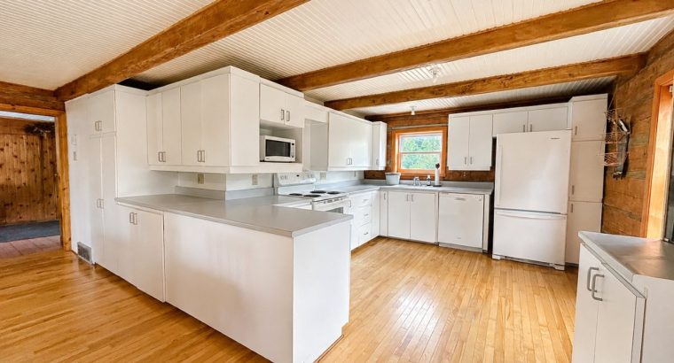 Racine (Estrie) : Domaine – maison bigénérationnel