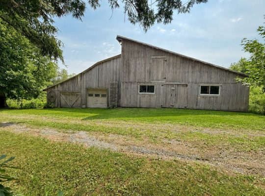 Racine (Estrie) : Domaine – maison bigénérationnel
