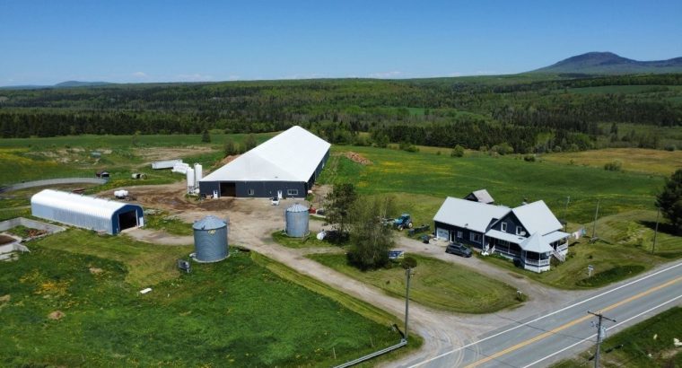 St-Camille : Ferme de chèvres laitières 158 acres
