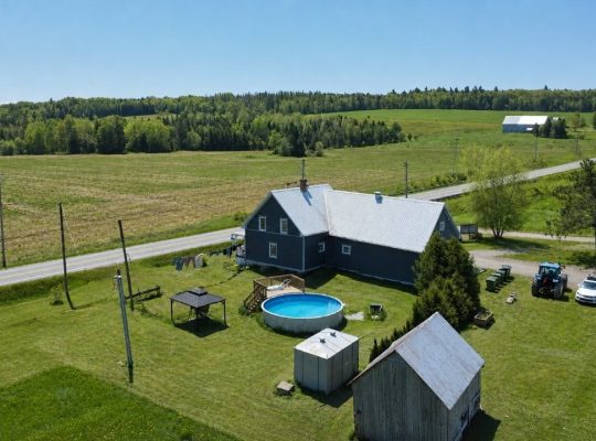 St-Camille : Ferme de chèvres laitières 158 acres