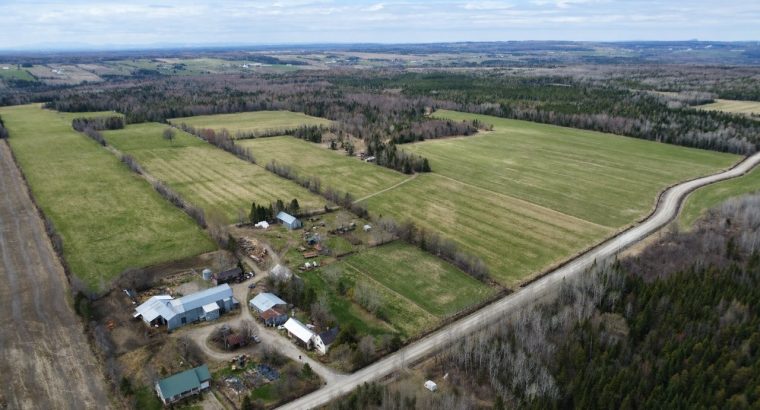 St-Camille (Estrie) : Ferme 208acr – 105 acr cult.
