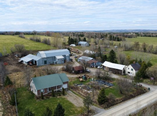 St-Camille (Estrie) : Ferme 208acr – 105 acr cult.