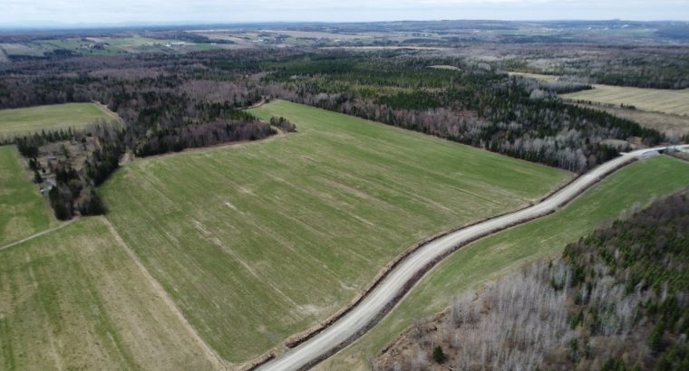 St-Camille (Estrie) : Ferme 208acr – 105 acr cult.