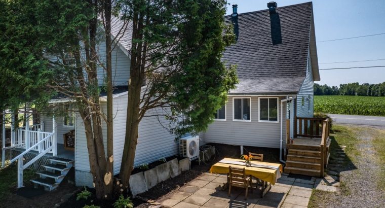 Trois-Rivières : Ferme Maison de campagne 73 acr