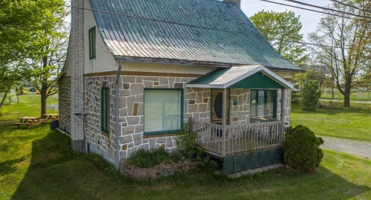 St-Sylvère (Centre-du-Québec) :Fermette +/- 5000m2