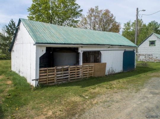 St-Sylvère (Centre-du-Québec) :Fermette +/- 5000m2