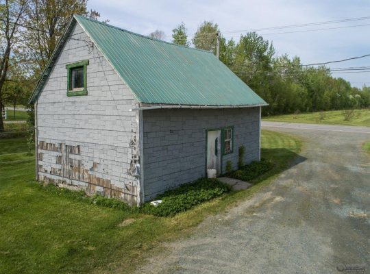 St-Sylvère (Centre-du-Québec) :Fermette +/- 5000m2