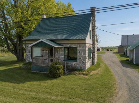 St-Sylvère (Centre-du-Québec) :Fermette +/- 5000m2