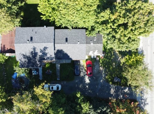 Danville (Estrie) : Duplex avec deux 4 ½ loués