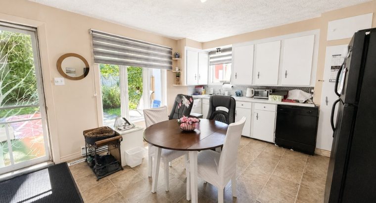 Danville (Estrie) : Duplex avec deux 4 ½ loués