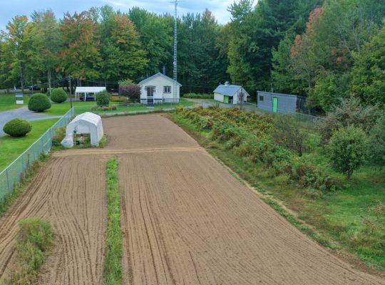 St-Elphège : Domaine de 76 acres, divers bâtiments