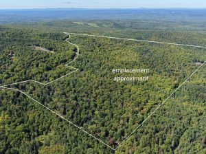 Chartierville (Estrie)Terre à bois de 69sc Z Blanc
