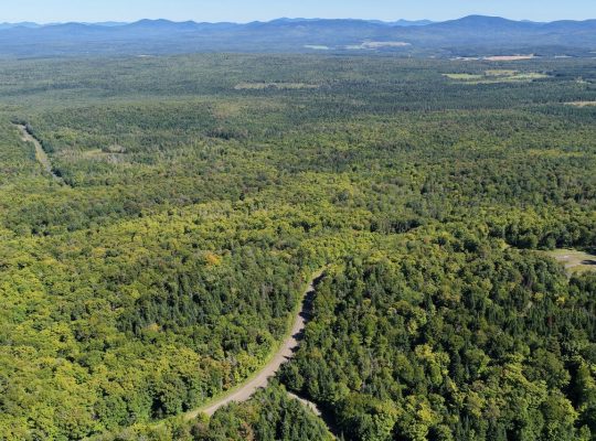 Chartierville (Estrie)Terre à bois de 69sc Z Blanc