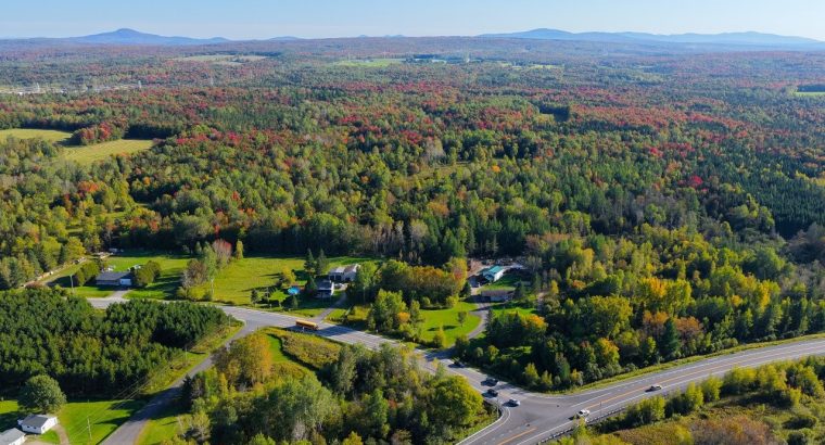 Ste-Anne-de-la-Rochelle (Estrie) : Terre à bois