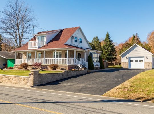 Notre-Dame-du-Mont-Carmel (Mauricie)Terre Maison