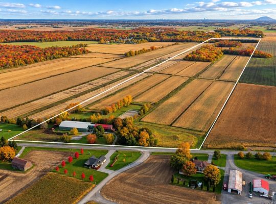 St-Dominique (Montérégie) : Centre équestre 102acr